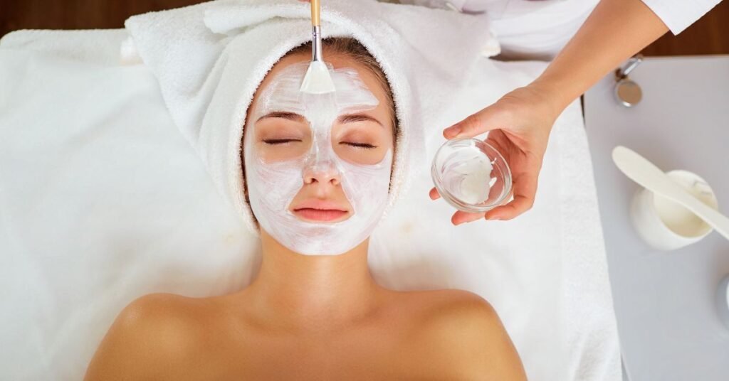 Women taking Hyperpigmentation treatment in dubai